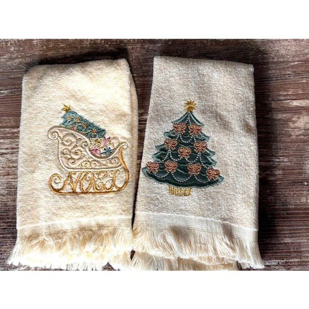 Set of 2 Embroidered Christmas Hand Towels Sleigh Tree Noel‎